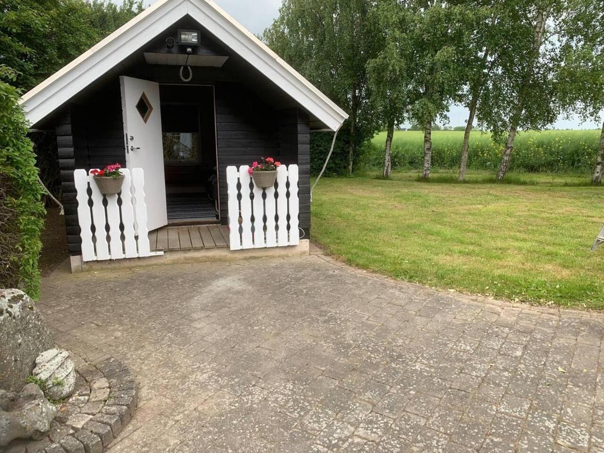 Stunning Romantik Cabin Close To Baltic Sea Villa Idestrup Bagian luar foto